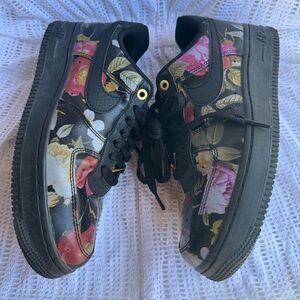 NIKE Women's Air Force 1 FLORAL black leather sneakers lace up shoes sz7
